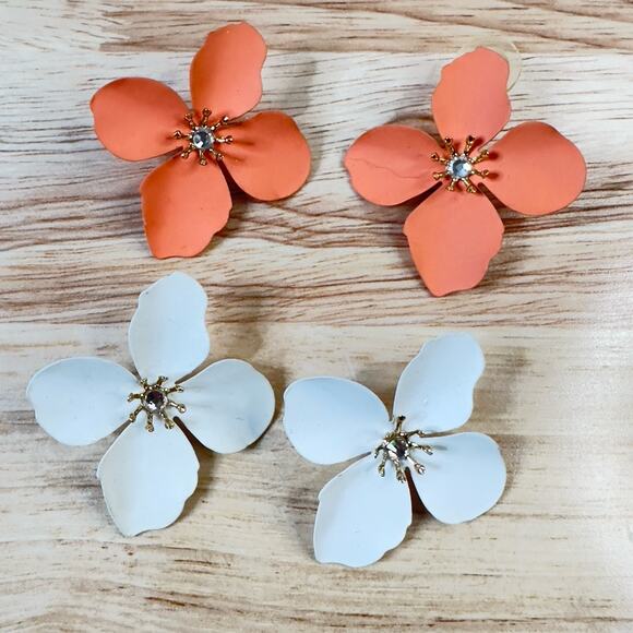 C&C California Set of 2 Flower Earrings Pierced Orange & White - Picture 5 of 5